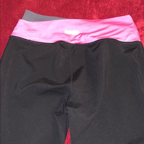 Calvin Klein workout pants EUC - Picture 4 of 4